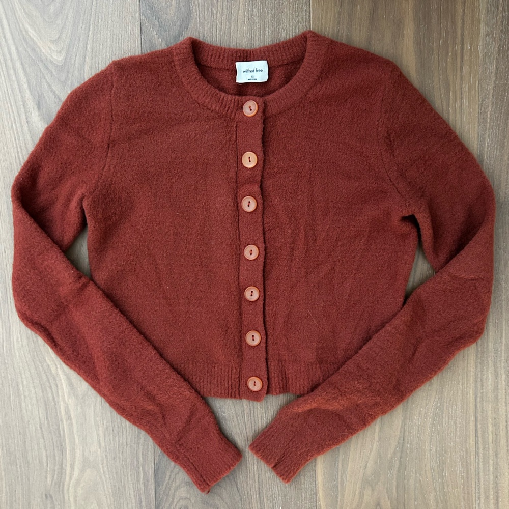 EUC Aritzia/Wilfred Free Shrunken Longsleeve Cardigan Size XS - Picture 2 of 7